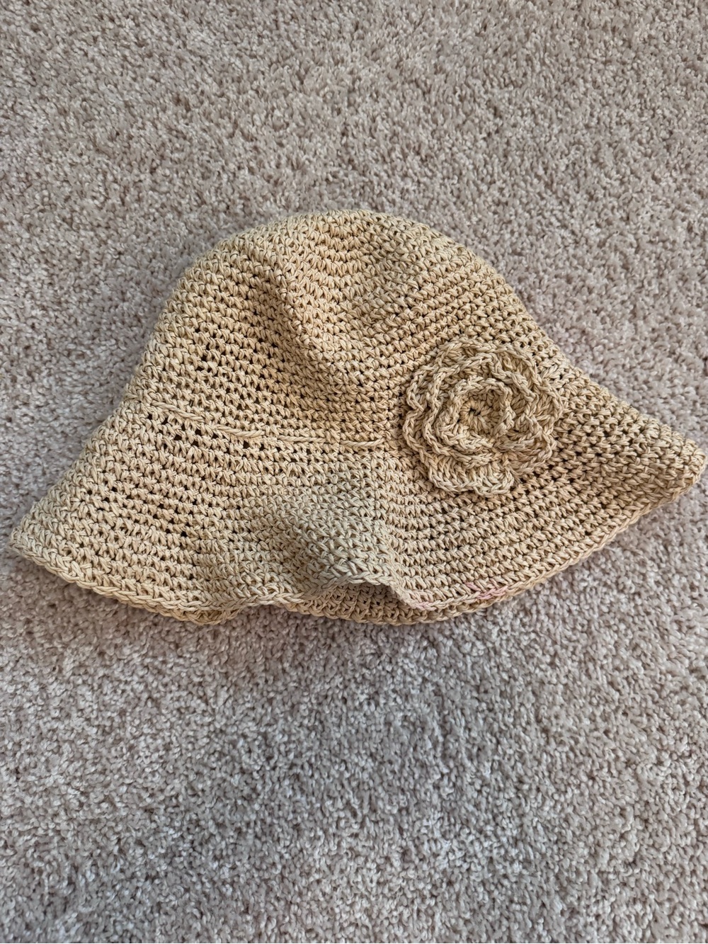 GAP BabyGap Beige Crochet Sun Hat with Navy Tag